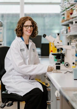 Dr Laura Porter
